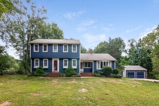 1342 Gilbert Stuart Rd, Saunderstown, RI 02874