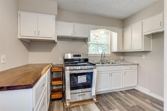 1541 Cloverdale Dr, Fort Worth, TX 76134