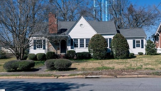 112 W Centennial St, Clinton, SC 29325