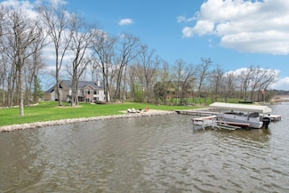 29033 War Bonnet Ln, Waterford, WI 53185