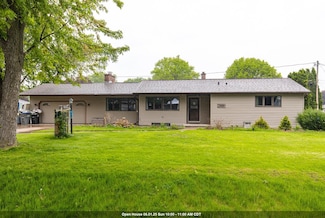 1400 Sunset Ln, Menasha, WI 54952