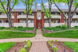 5579 Waterman Blvd Unit A, Saint Louis, MO 63112