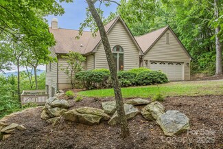 22 Timber Park Dr, Black Mountain, NC 28711