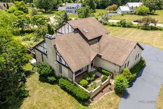 6 Fox Hunt Trail, Hawthorn Woods, IL 60047