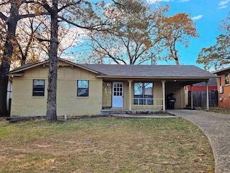 8713 Merrymen Rd, Sherwood, AR 72120