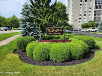 5100 Us-42 Unit 423, Louisville, KY 40241