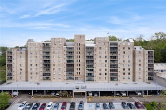 2160 Greentree Rd Unit 100W, Pittsburgh, PA 15220