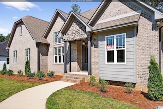 1142 Grey Oaks Valley, Pelham, AL 35124