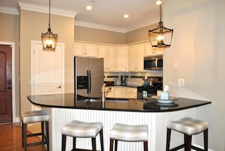 4 Henry David Dr Unit 401, Nashua, NH 03062