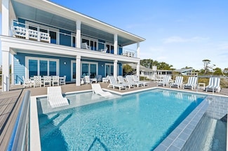 7052 Leeward St, Port St. Joe, FL 32456
