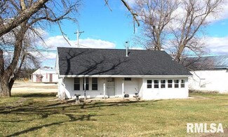 206 N 2nd St, Neponset, IL 61345