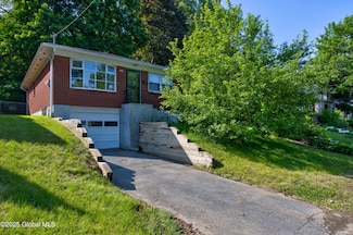 39 Hillcrest Ave, Albany, NY 12203