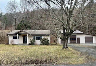 6695 New York 7, Maryland, NY 12116