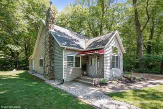 217 El Portal Dr, Michiana Shores, IN 46360