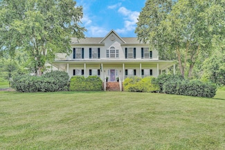 210 Daytona Dr, Hardy, VA 24101