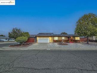 1651 Michael Dr, Pinole, CA 94564