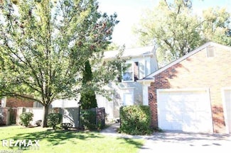 1377 Autumn Ln, Rochester Hills, MI 48306