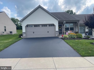3218 N Wynd Ave, Dover, PA 17315