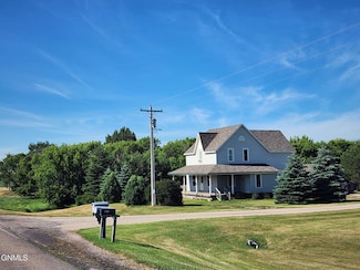 9613 County Road 47, Bottineau, ND 58318