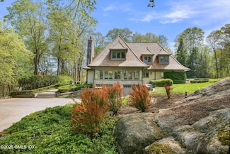 101 Perkins Rd, Greenwich, CT 06830