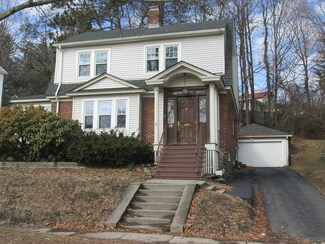 37 Coolidge Rd, Worcester, MA 01602