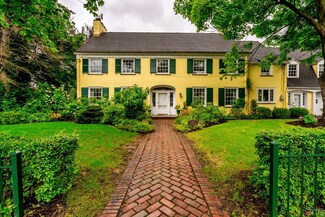 201 Brattle Rd, Syracuse, NY 13203