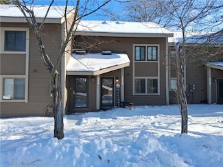 1110 Forbes Ln, Hidden Valley, PA 15502