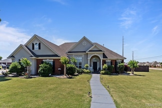 831 Bluegrass Dr, Prattville, AL 36066