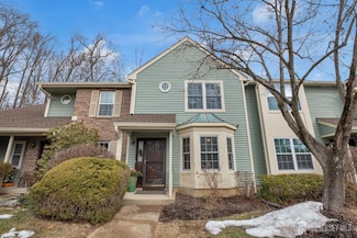 1108 Hickory Ct, Monmouth Junction, NJ 08852