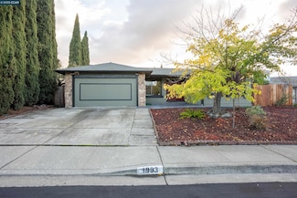 1993 Calaveras Dr, Bay Point, CA 94565