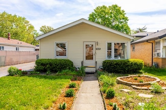 8605 Long Ave, Burbank, IL 60459