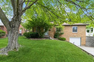 1003 65th St, Windsor Heights, IA 50324