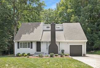 10101 Wood Ct, Charlotte, NC 28277