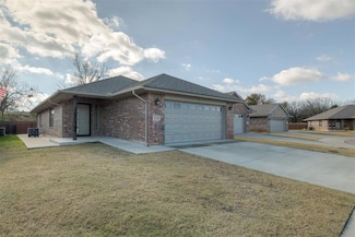 316 SW 4th Place, Newcastle, OK 73065
