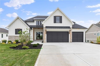 10675 W 142nd Terrace, Overland Park, KS 66221