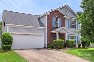 8904 Gerald Dr, Charlotte, NC 28217