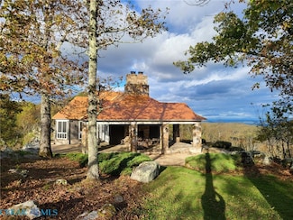 504 Airport Dr, Hot Springs, VA 24445