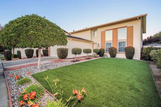 1017 Flying Fish St, Foster City, CA 94404
