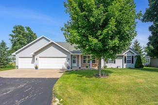 N150 Briarwood Dr, Appleton, WI 54915