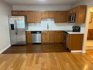 444 Woodward Rd Unit 3, North Providence, RI 02904