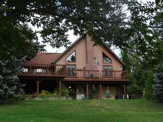 480 Mohawk Cir, Stoystown, PA 15563
