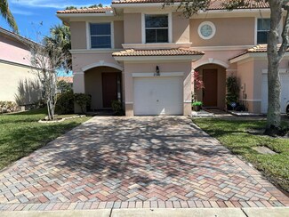 2312 Seminole Palms Dr, Lake Worth, FL 33463