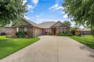 3004 N 16th St, Rogers, AR 72756