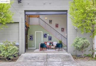 1695 15th St Unit 18, Oakland, CA 94607