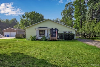 5804 Tonawanda Creek Rd, Lockport, NY 14094