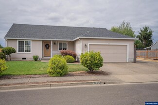 237 Baylor Dr, Woodburn, OR 97071