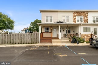 16 Richardson Ave, Marcus Hook, PA 19061