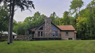 523 Green Lake Rd, Dedham, ME 04429