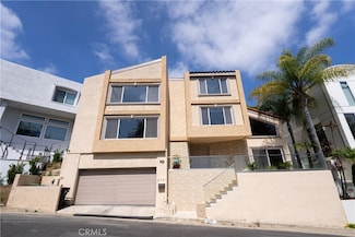 3751 Prestwick Dr, Los Angeles, CA 90027