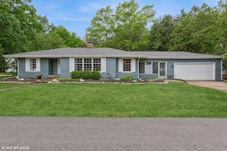 262 Cedar St, Sawyer, MI 49125